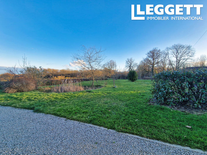 Image No.10-3 Bed House for sale