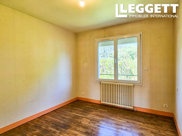 Image No.8-3 Bed House for sale