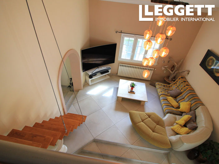 Image No.7-4 Bed House for sale