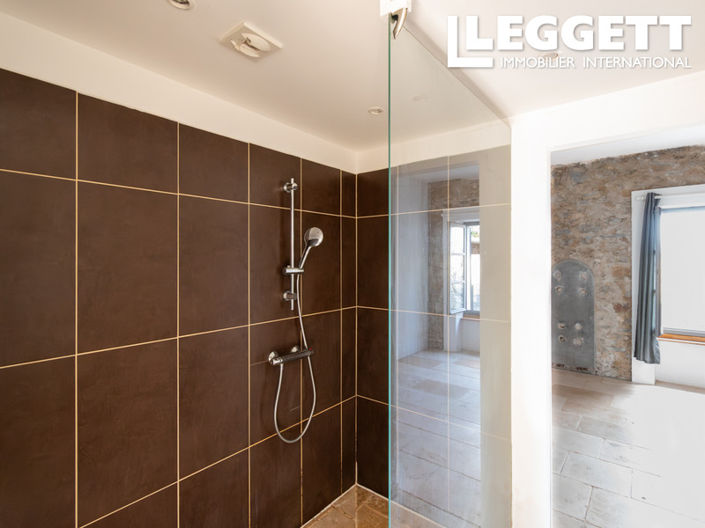 Image No.10-7 Bed Apartment for sale