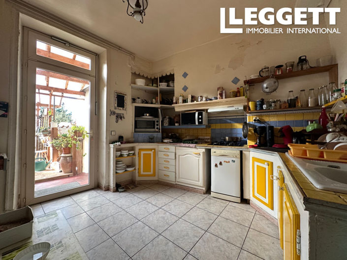 Image No.6-5 Bed House for sale