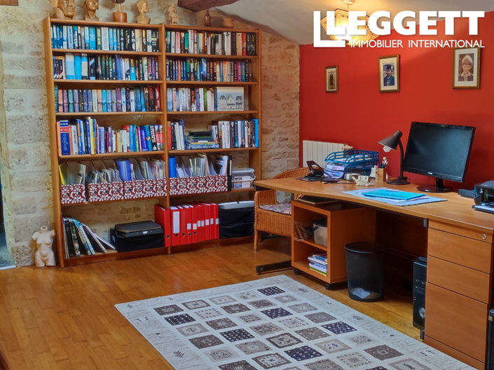 Image No.8-3 Bed House for sale