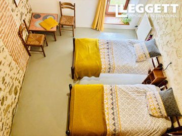 ahr0chm6ly9jzg4uagvzdglhlmltbw8vaw1hz2uvvevom