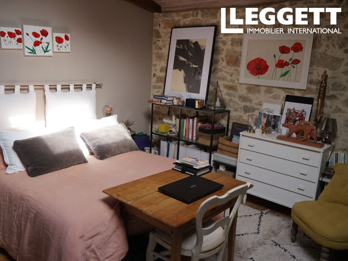 Image No.7-4 Bed House for sale