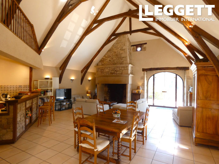 Image No.3-6 Bed House for sale