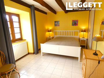 ahr0chm6ly9jzg4uagvzdglhlmltbw8vaw1hz2uvvevom