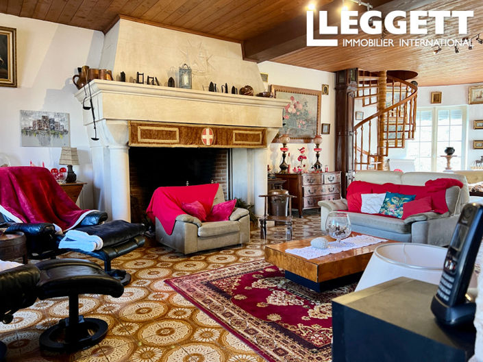 Image No.9-4 Bed House for sale