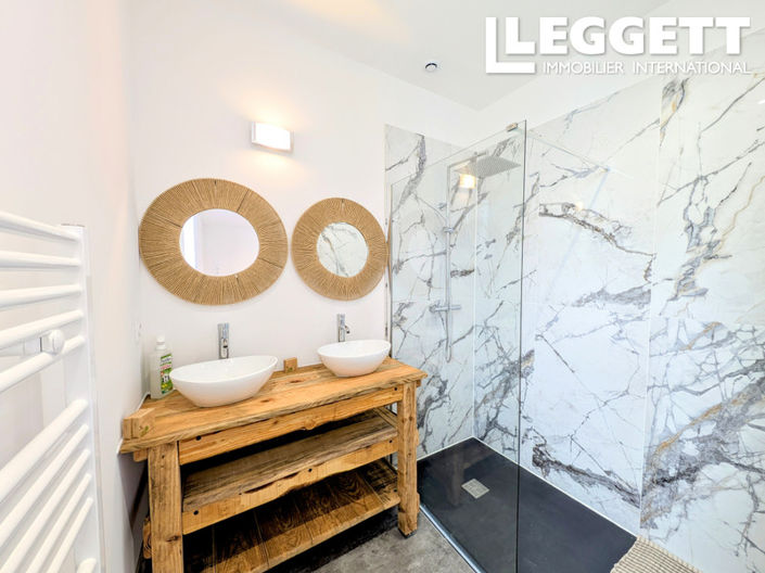 Image No.7-4 Bed House for sale