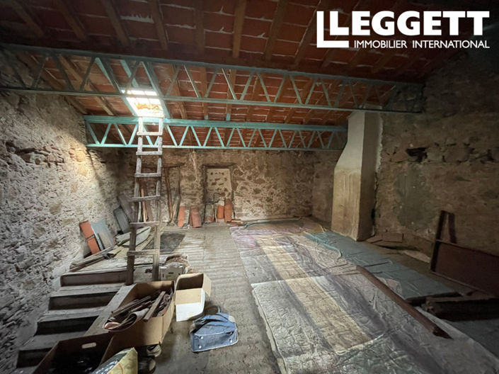 Image No.7-6 Bed House for sale