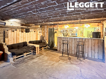 ahr0chm6ly9jzg4uagvzdglhlmltbw8vaw1hz2uvvevom