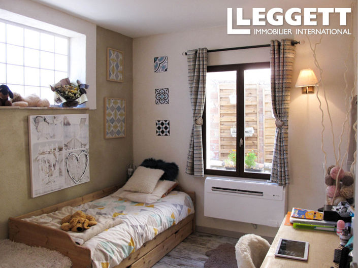 Image No.6-4 Bed House for sale