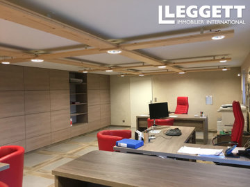 ahr0chm6ly9jzg4uagvzdglhlmltbw8vaw1hz2uvvevom