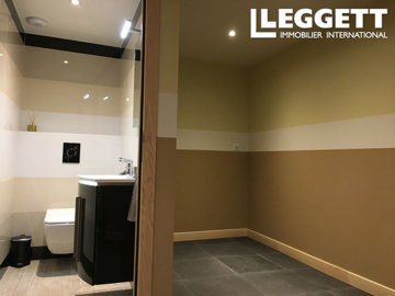 ahr0chm6ly9jzg4uagvzdglhlmltbw8vaw1hz2uvvevom