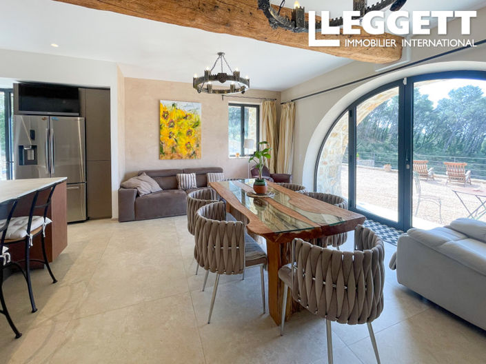 Image No.2-5 Bed House for sale