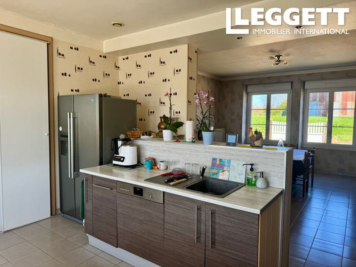 Image No.6-2 Bed House for sale