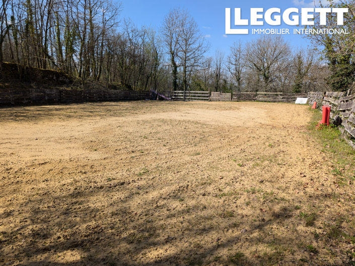 Image No.10-3 Bed House for sale