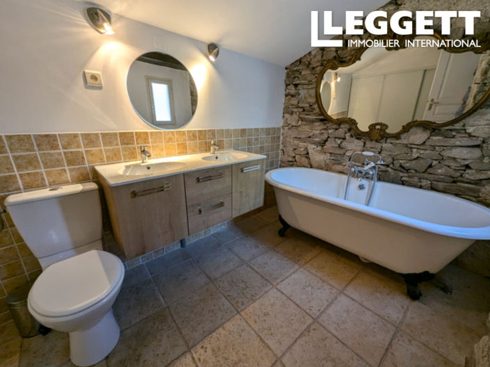 Image No.8-4 Bed House for sale