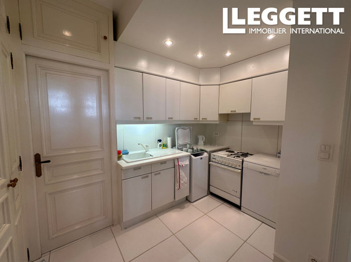 Image No.3-5 Bed House for sale