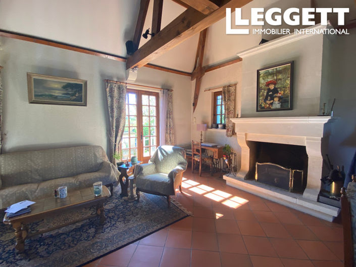 Image No.2-4 Bed House for sale