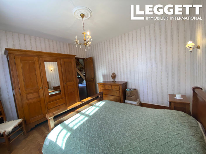 Image No.4-4 Bed House for sale