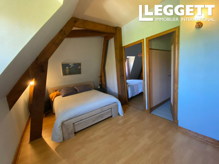 Image No.7-4 Bed House for sale