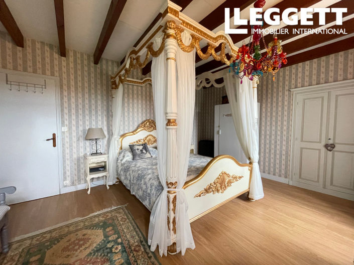 Image No.7-4 Bed House for sale