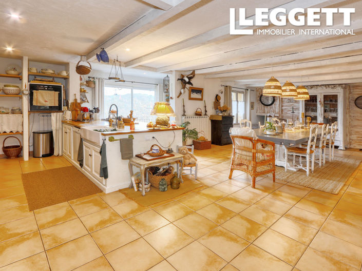 Image No.4-7 Bed House for sale