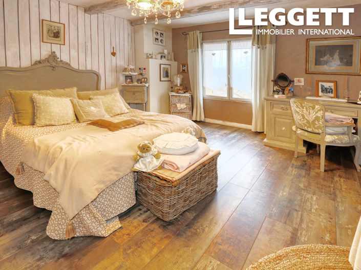 Image No.5-7 Bed House for sale