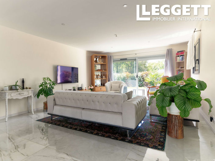 Image No.3-2 Bed House for sale