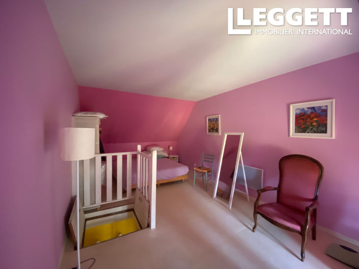 Image No.6-3 Bed House for sale