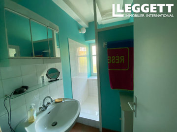 ahr0chm6ly9jzg4uagvzdglhlmltbw8vaw1hz2uvvevom