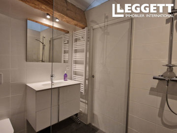 ahr0chm6ly9jzg4uagvzdglhlmltbw8vaw1hz2uvvevom