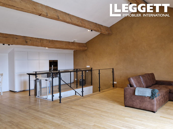 Image No.9-6 Bed House for sale