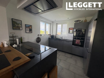 ahr0chm6ly9jzg4uagvzdglhlmltbw8vaw1hz2uvvevom