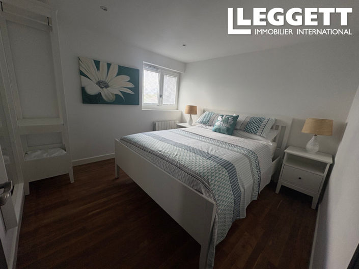 Image No.7-4 Bed House for sale