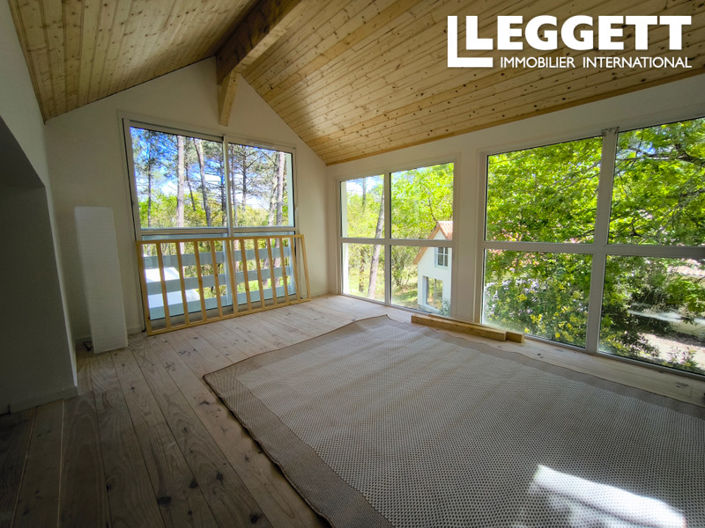 Image No.7-3 Bed House for sale