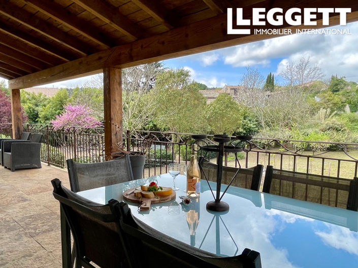 Image No.8-6 Bed House for sale