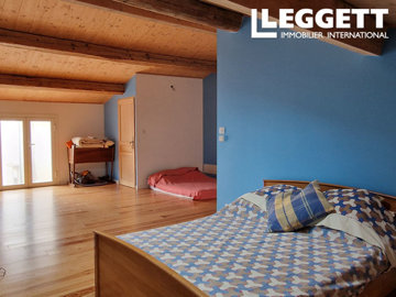 ahr0chm6ly9jzg4uagvzdglhlmltbw8vaw1hz2uvvevom