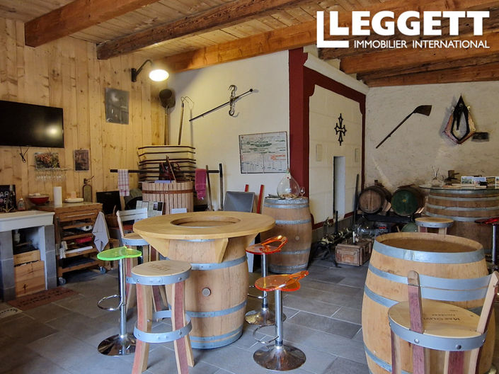 Image No.8-4 Bed House for sale