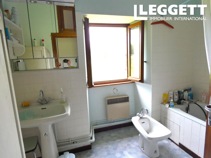 Image No.7-4 Bed House for sale