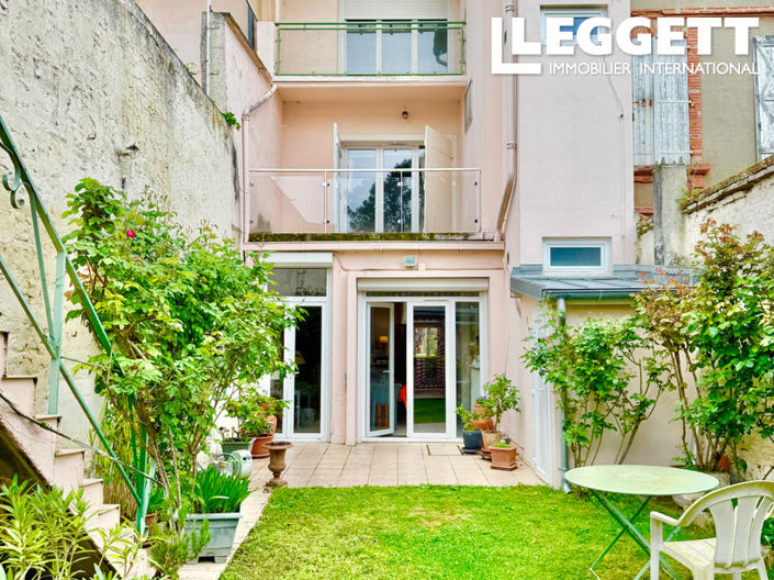 Image No.2-5 Bed House for sale