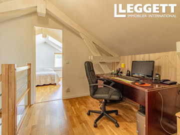 ahr0chm6ly9jzg4uagvzdglhlmltbw8vaw1hz2uvvevom