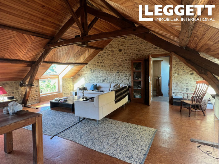 Image No.9-5 Bed House for sale