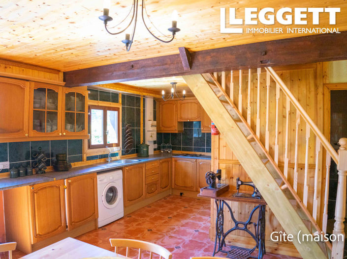 Image No.8-4 Bed House for sale