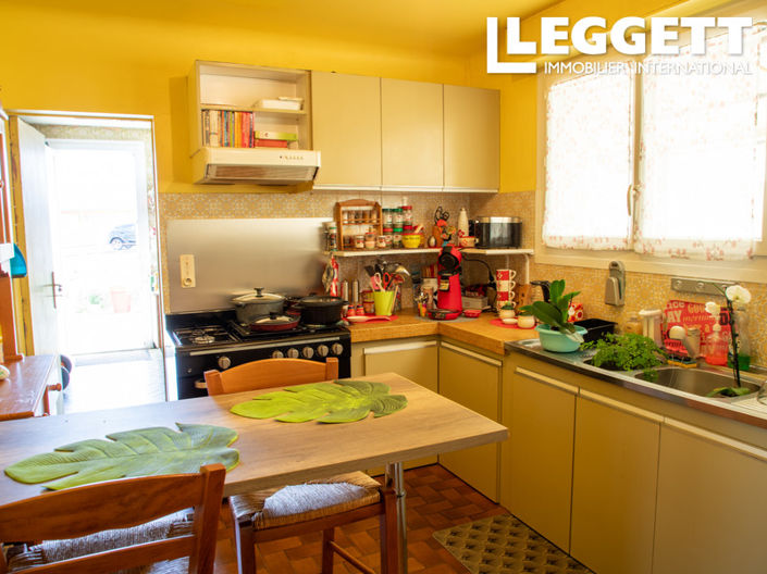 Image No.4-6 Bed House for sale