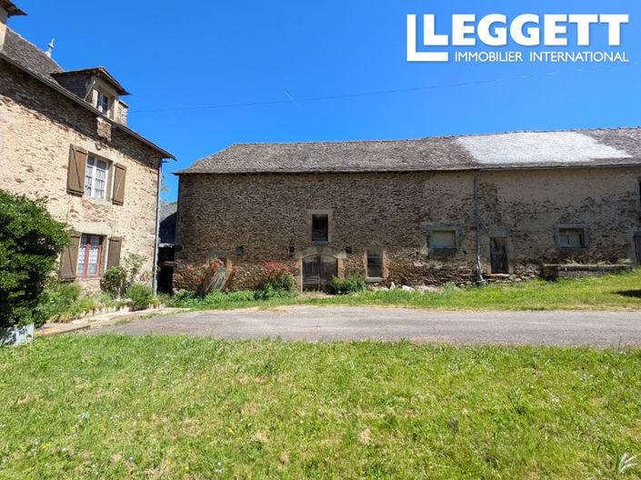 Image No.8-10 Bed House for sale