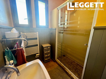 ahr0chm6ly9jzg4uagvzdglhlmltbw8vaw1hz2uvvevom