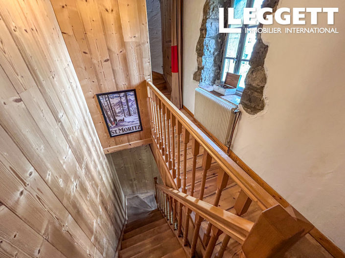 Image No.5-6 Bed House for sale