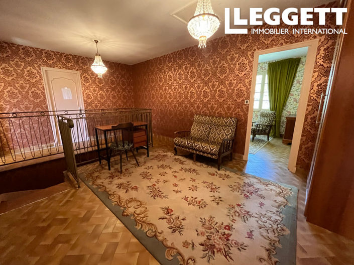 Image No.10-5 Bed House for sale