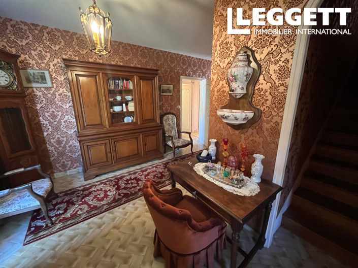 Image No.5-5 Bed House for sale